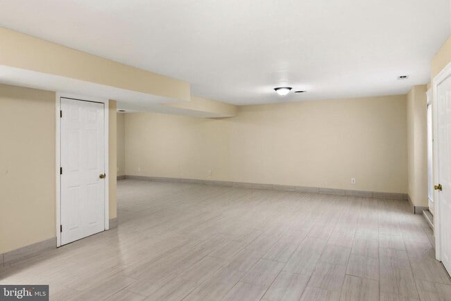 Building Photo - 4704 Denview Way