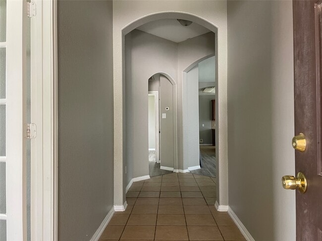 Building Photo - 5426 Rio Dr