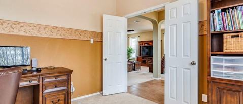 Building Photo - 611 Boca Chica Dr