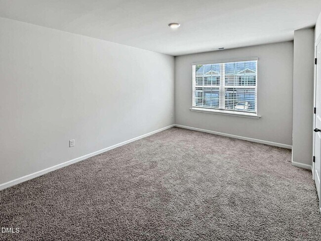 Building Photo - 3307 Alibird Ln