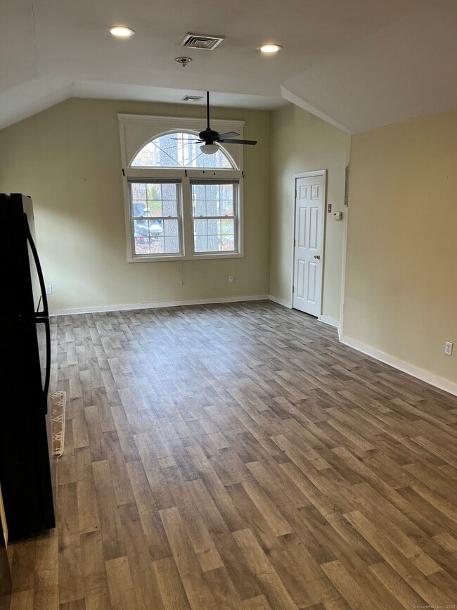 Building Photo - 146 Beebe Farms Rd