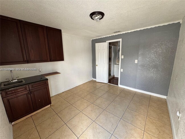 Building Photo - 3121 NW 103rd St