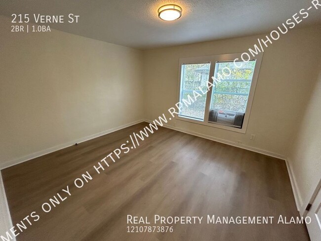 Building Photo - 215 Verne St