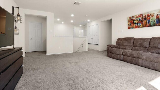 Building Photo - 1017 Plano Ln