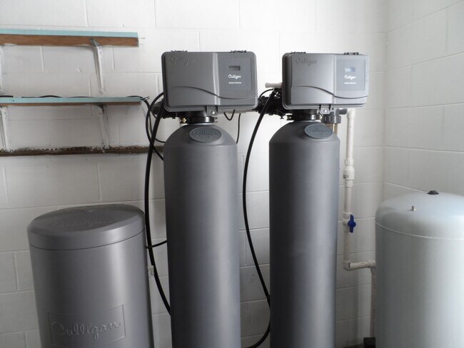 Building Photo - ADORABLE DEBARY HOME FOR MORE INFORMATION CONTACT KAREN GUARDINO, REALTOR 386-747-9295