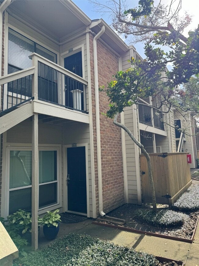 Building Photo - 2001 Bering Dr