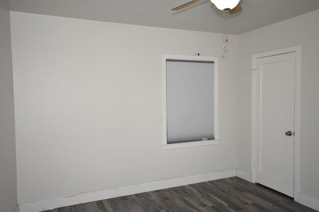 Building Photo - 1544 Maryland Ave