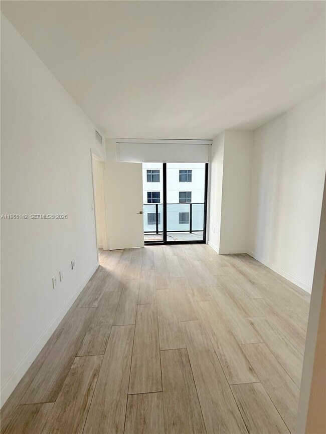 Building Photo - 55 SW 9th St