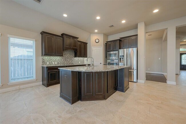 Building Photo - 4015 Nestra Dr