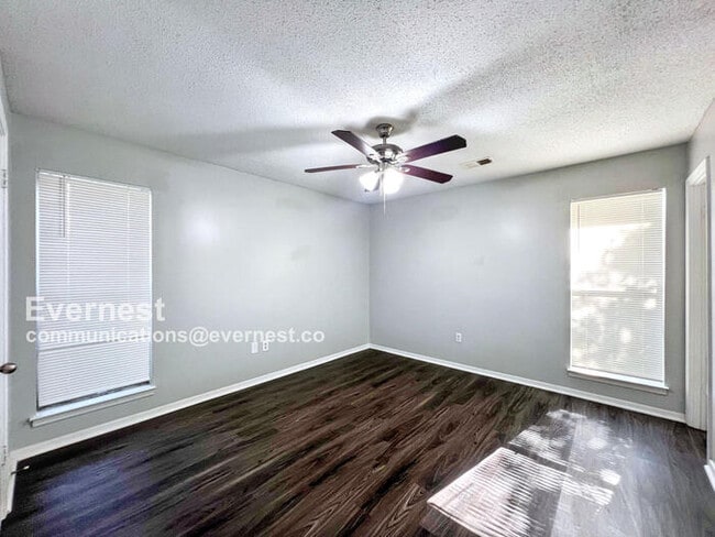 Building Photo - 6410 Jamestown Dr