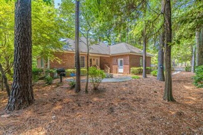 Building Photo - 150 Lost Tree Rd