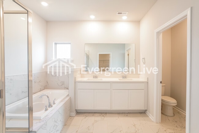 Building Photo - 100 Chain Bridge Circle