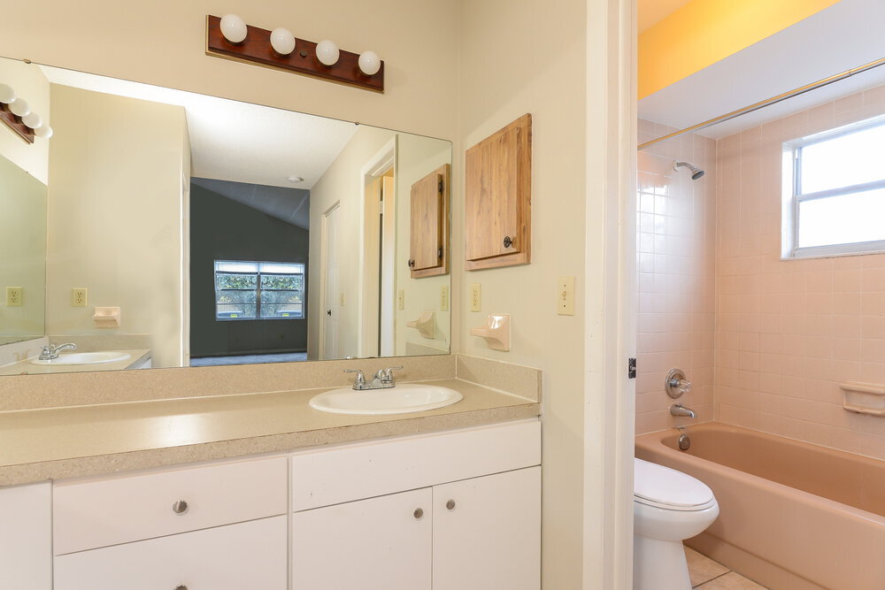 Building Photo - 16536 Forestlake Dr