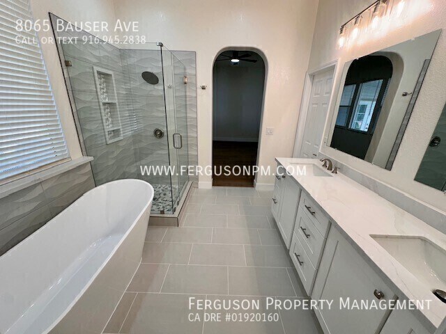 Building Photo - 8065 Bauser Ave