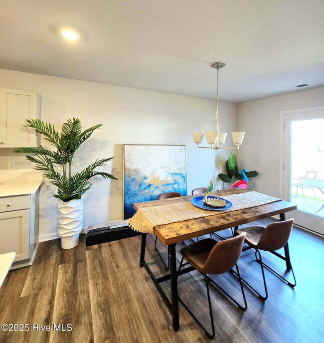 Building Photo - 4917 Abbington Oaks Wy