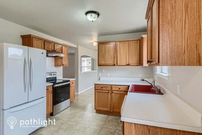 Building Photo - 327 Precipice Way