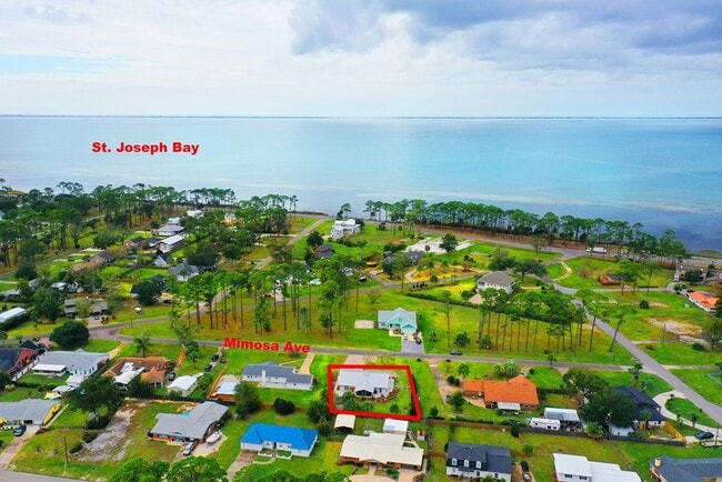 Building Photo - 103 Mimosa Ave