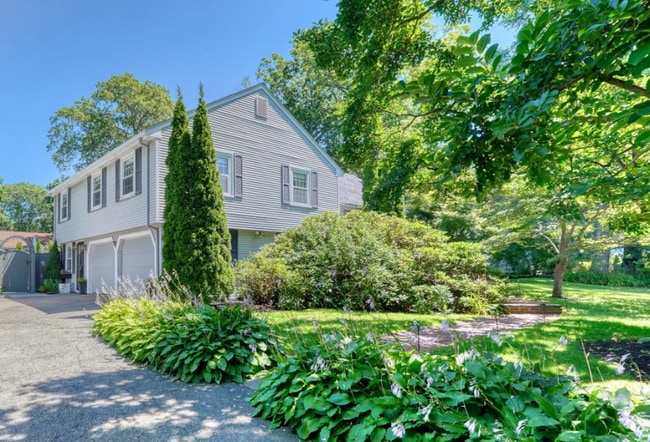 Building Photo - 65 Sherburne Rd S