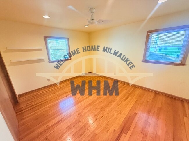 Building Photo - 7315 Harwood Ave