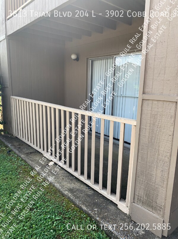 Building Photo - 3813 Trian Blvd