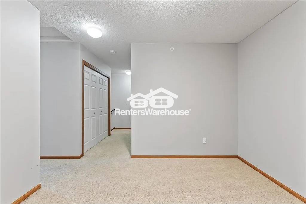 Building Photo - 4940 Underwood Ln N