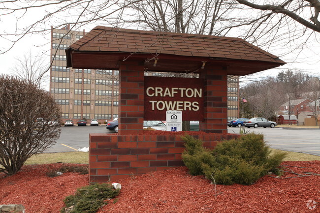 Building Photo - Crafton Towers