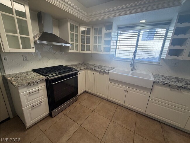 Building Photo - 9305 Alameda Harbor Ave