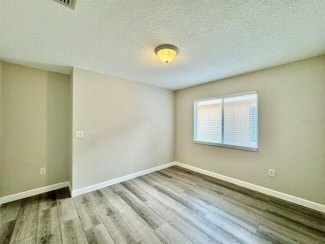 Building Photo - 18112 Canal Pointe St