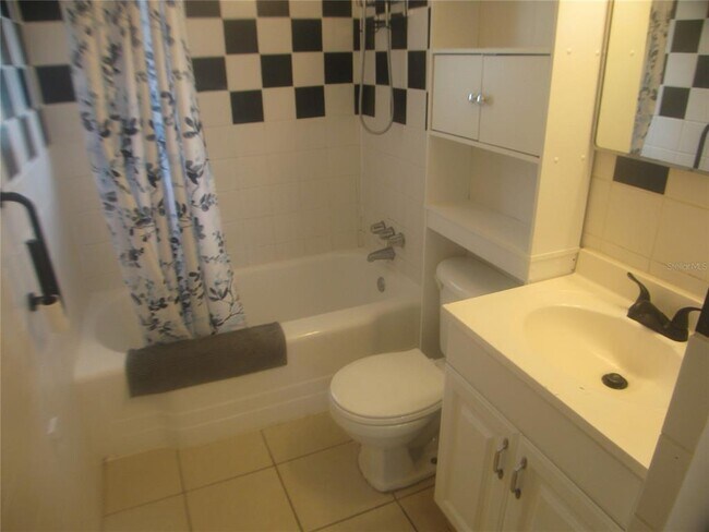 Building Photo - 4847 Eagles Nest Rd