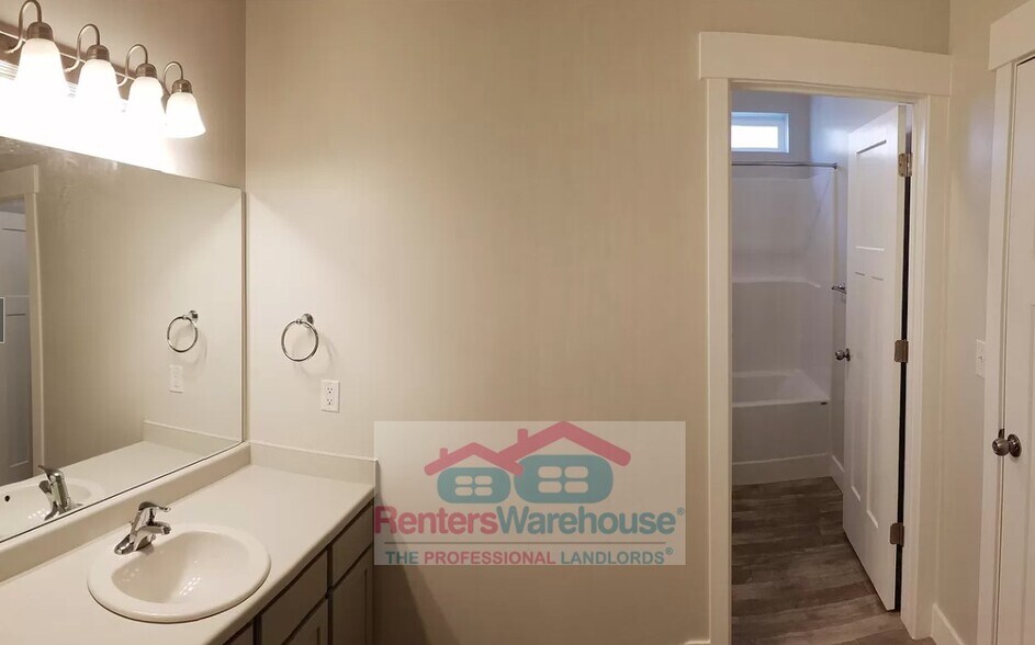 Building Photo - 13084 S Tortola Dr