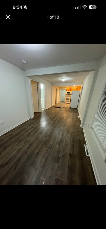 Building Photo - 10 Cherry St