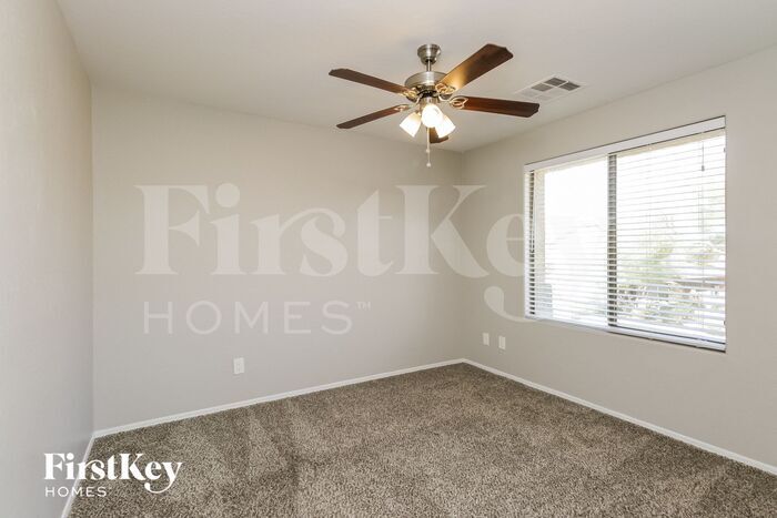 Building Photo - 10813 E Verbina Ln