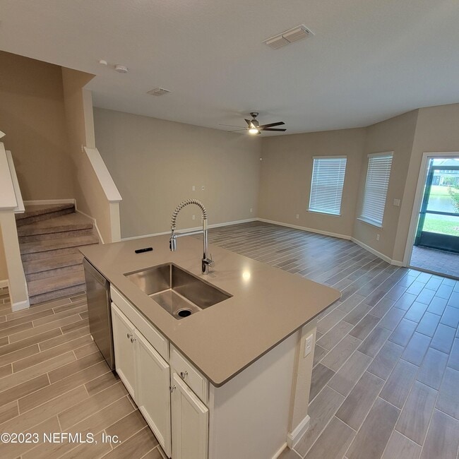 Building Photo - 51 Appleton Ct