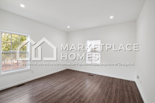 Building Photo - 4310 Ohls Ave