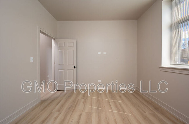 Building Photo - 1431 S Kedzie Ave