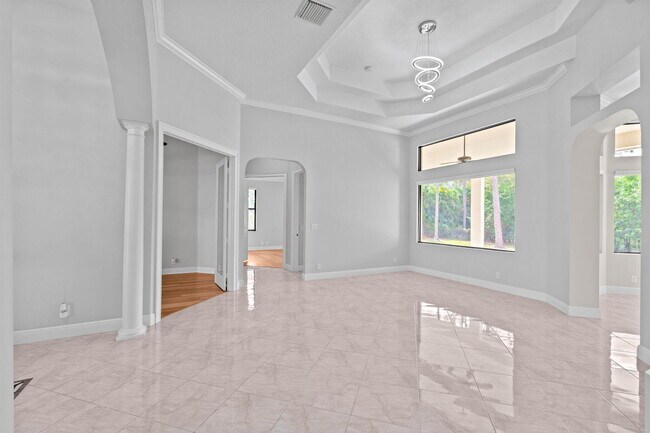 Building Photo - 16596 82nd Rd N