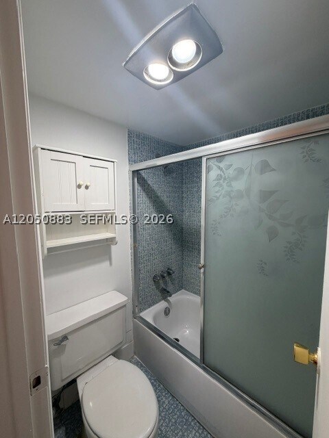 Building Photo - 3475 N Country Club Dr