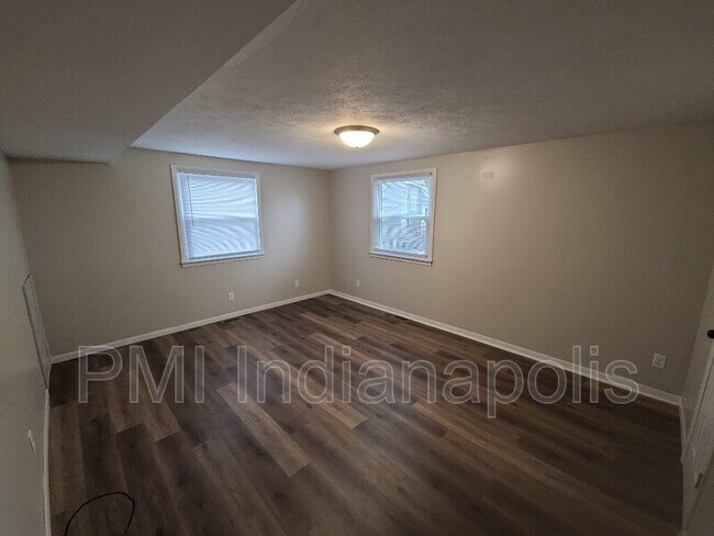 Building Photo - 1902 Rosemont Ave