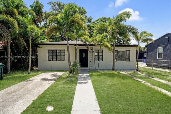 Primary Photo - 1021 NW 7th Ave