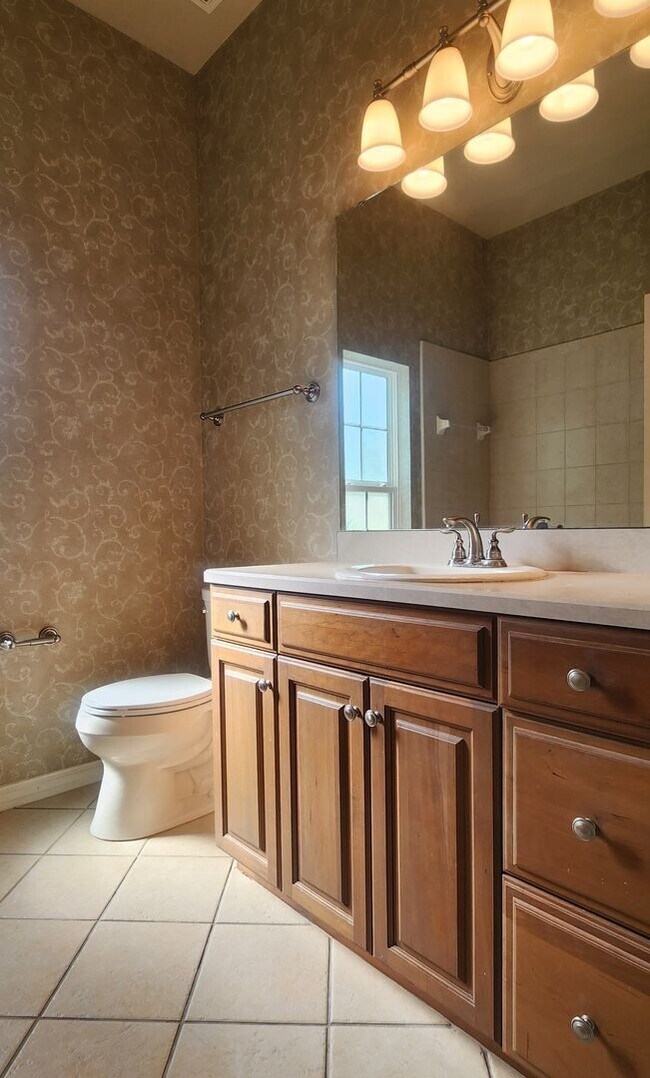Building Photo - A Must See Cobblefield Beauty!