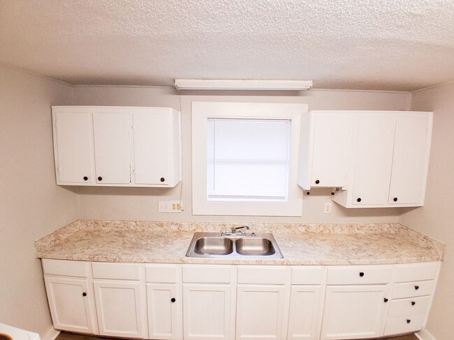 Building Photo - Charming 2BR/1BA Single Family Home in Gad...