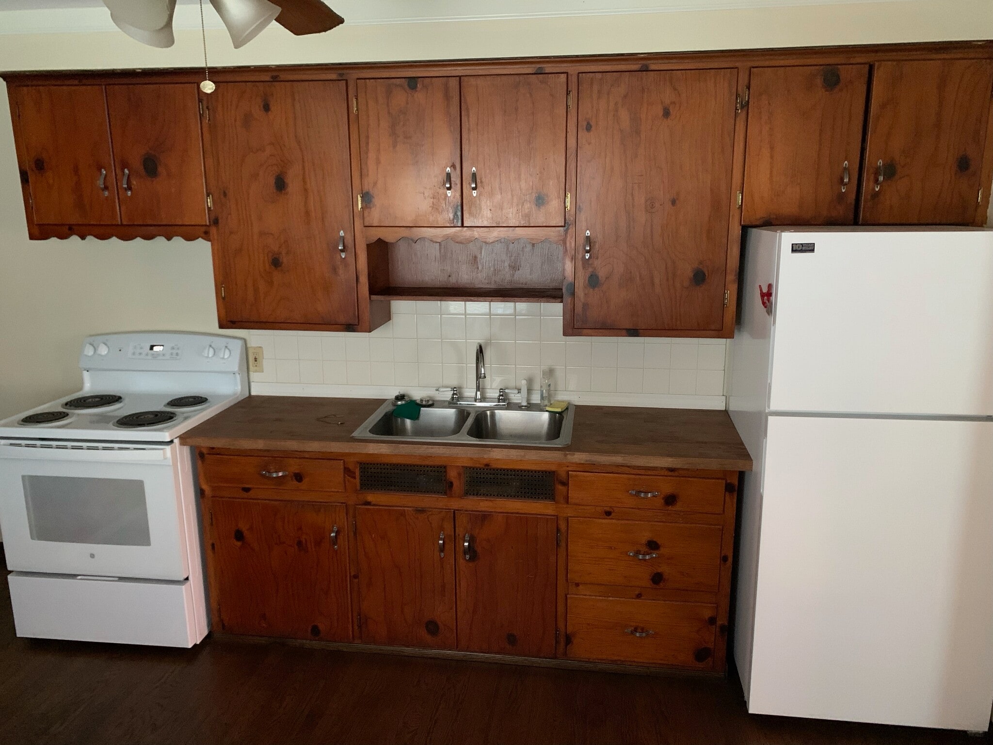 Kitchen - 83 S Powell Ave