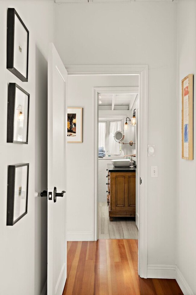 Building Photo - Bluebird Canyon Hidden Gem