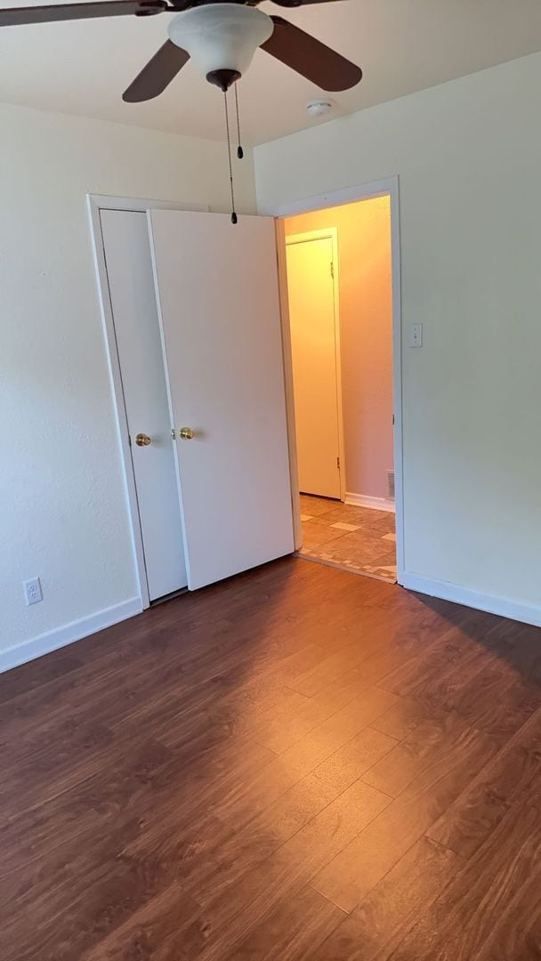 Building Photo - 3 bedroom 1.5 bathroom! HOUSING ACCEPTED!