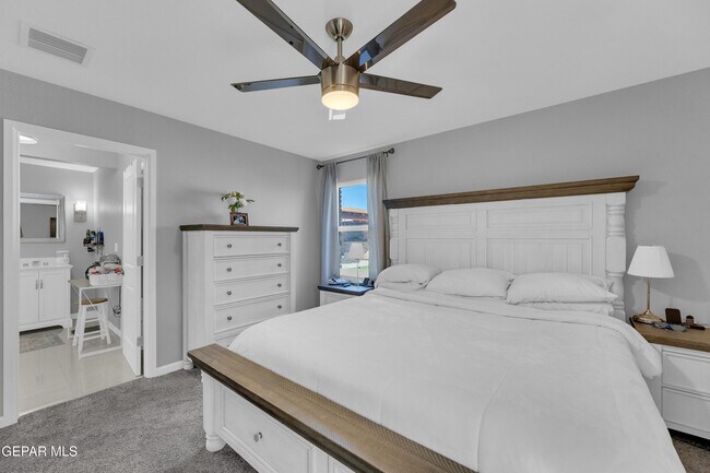 Building Photo - 9913 Album Ave