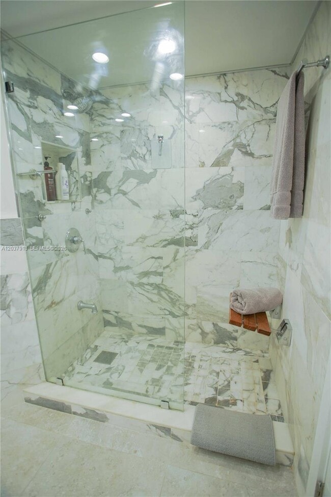Building Photo - 5880 Collins Ave