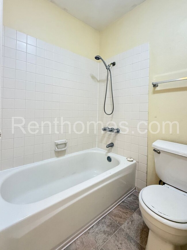 Building Photo - Mira Mesa, 11179 Camino Ruiz #66 - Central...