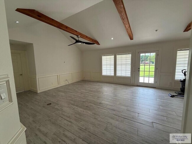 Building Photo - 48 Pizarro Ave