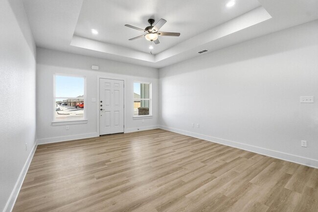 Building Photo - 6517 Inverness St