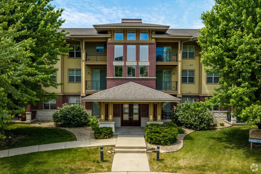 Primary Photo - Aurora Pointe Apartments